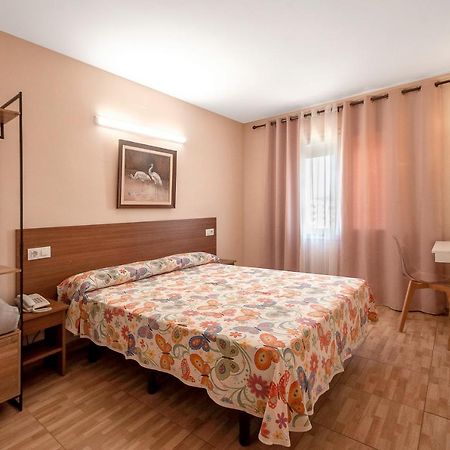 אמפוריבראבה Hotel Silvia מראה חיצוני תמונה