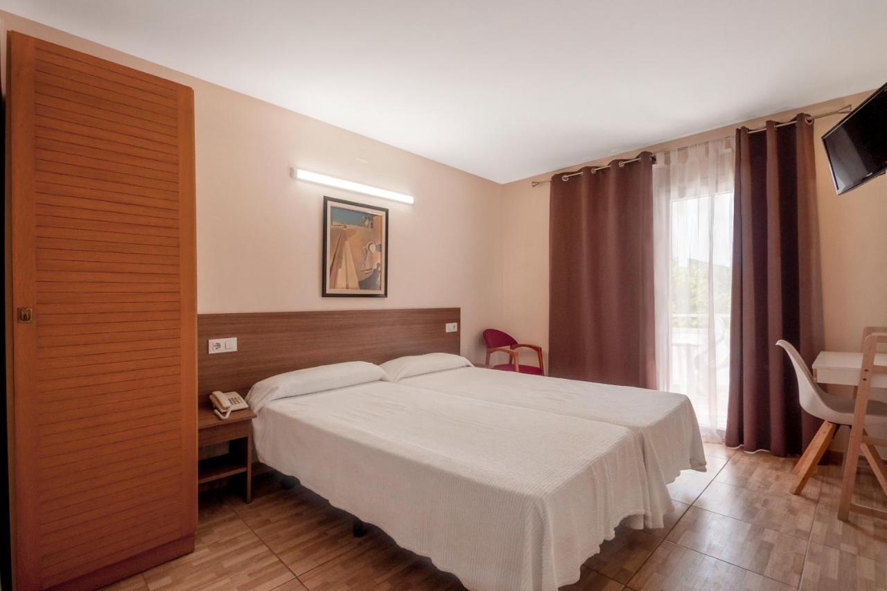 אמפוריבראבה Hotel Silvia מראה חיצוני תמונה