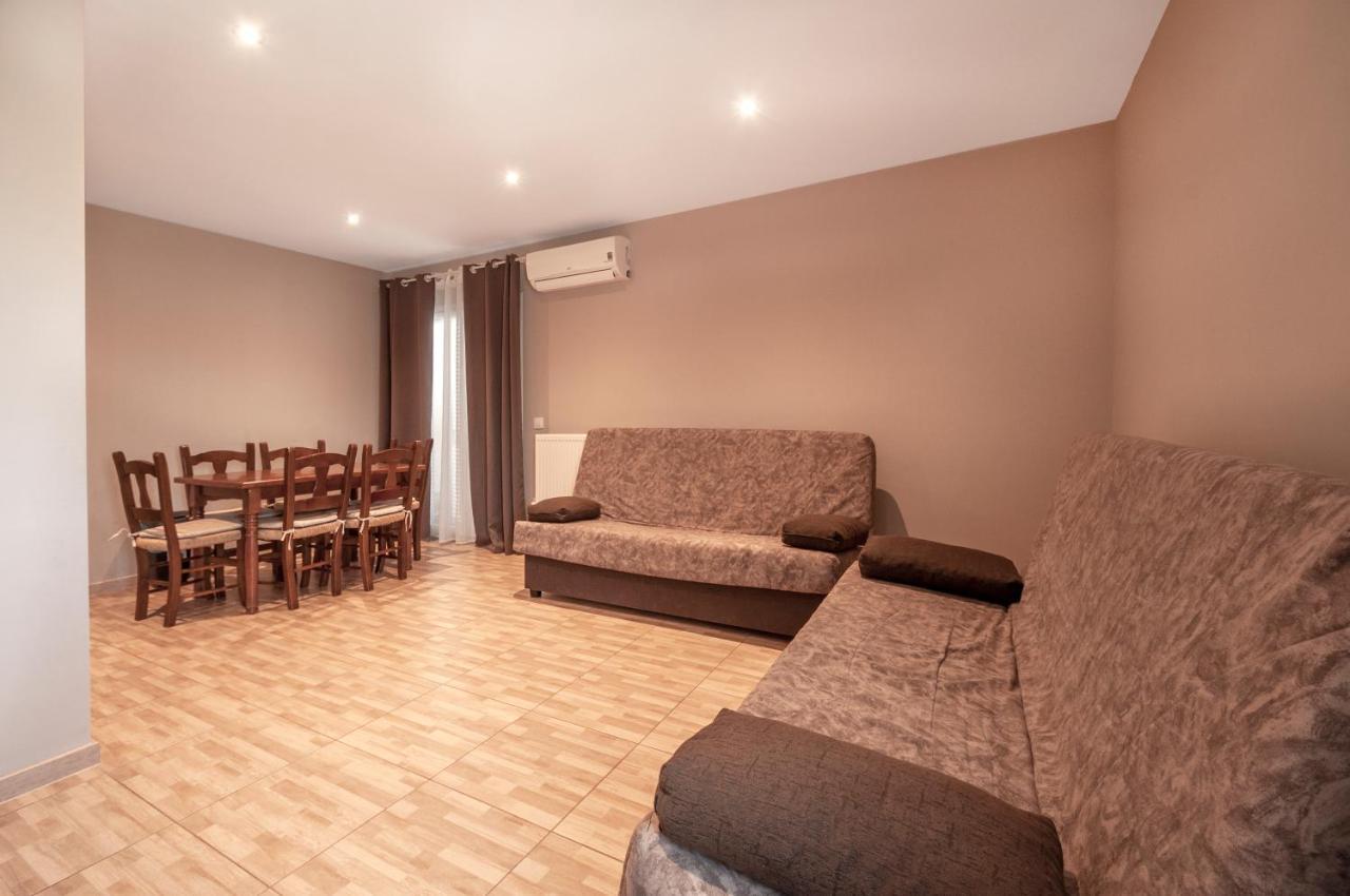 אמפוריבראבה Hotel Silvia מראה חיצוני תמונה