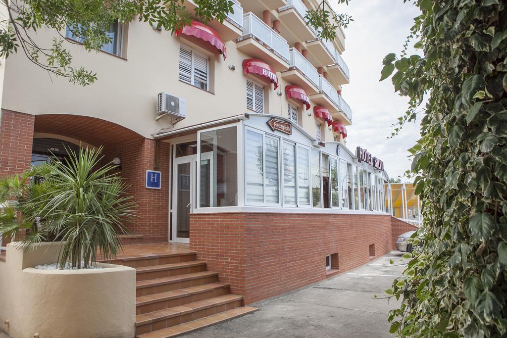 אמפוריבראבה Hotel Silvia מראה חיצוני תמונה